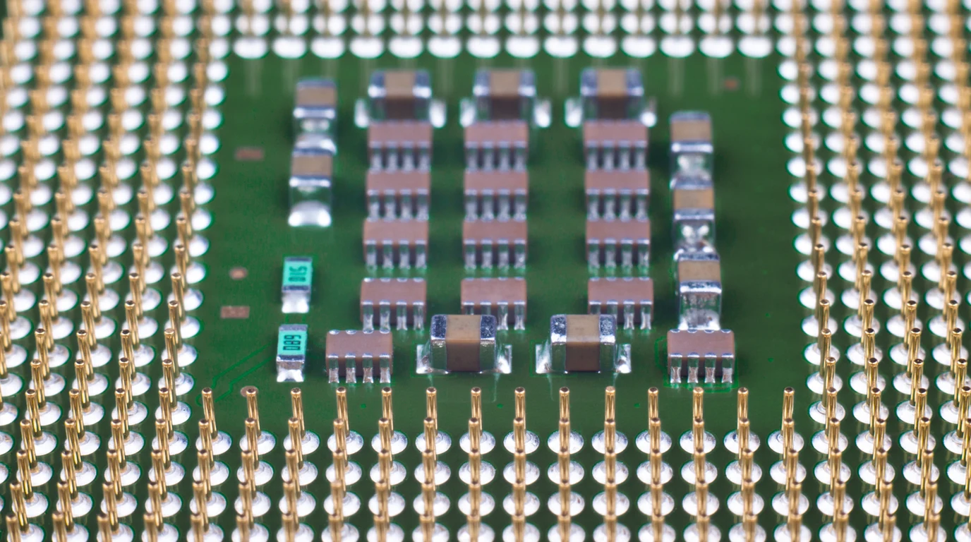 Modern advanced microprocessor silicon package with high speed memory interconnects
