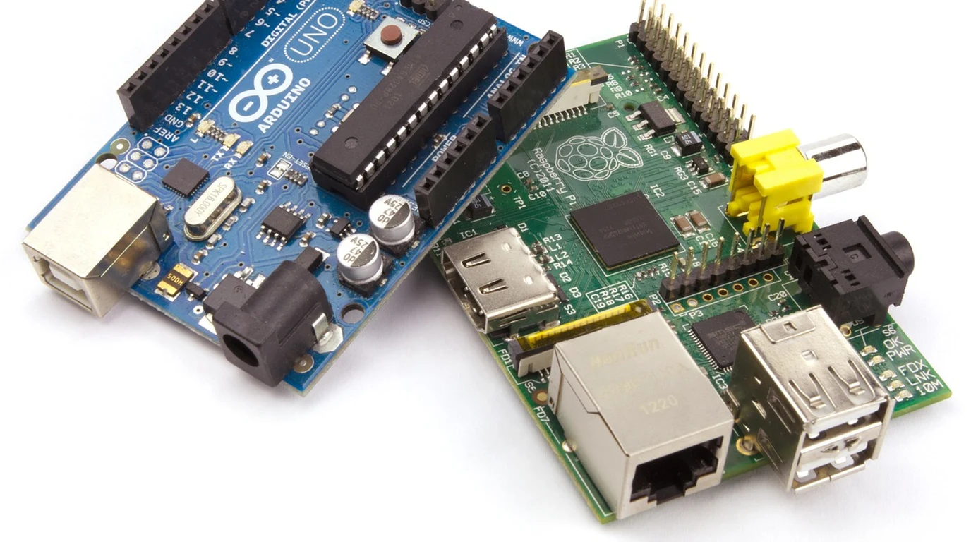 Embedded microcontroller circuit board with power management chips